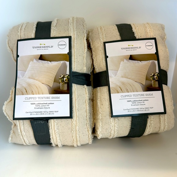 Threshold Bedding 2 New Standard Clipped Texture Quilt Sham